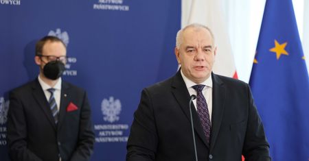 Przyszłość polskich spółek energetycznych to konsolidacja. Zapowiada to Sasin