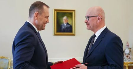 Prezydent powołał specjalnego przedstawiciela. Do spraw dyplomacji historycznej