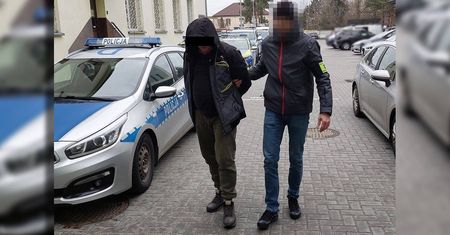 Niebezpieczna reakcja na klakson. Wyciągnął „broń”, bo kierowca zatrąbił na niego