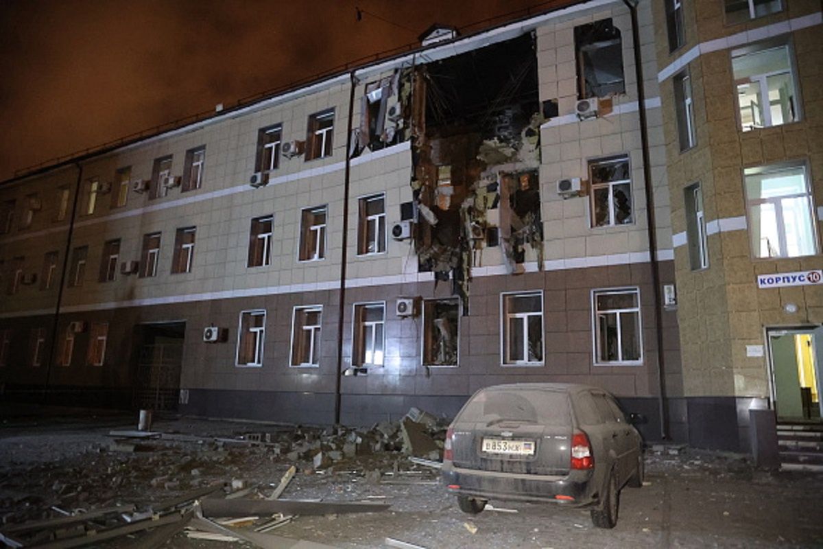 Zniszczony szpital w okupowanym Doniecku