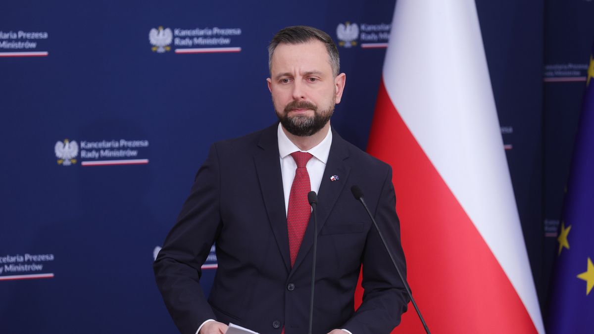 Warszawa, 12.03.2024. Wicepremier, minister obrony narodowej Władysław Kosiniak-Kamysz na konferencji prasowej po posiedzeniu rządu w siedzibie Kancelarii Prezesa Rady Ministrów w Warszawie, 12 bm. Rząd na posiedzeniu zajął się m.in. projektem zmian w ustawie o Krajowej Administracji Skarbowej. (aldg) PAP/Rafał Guz