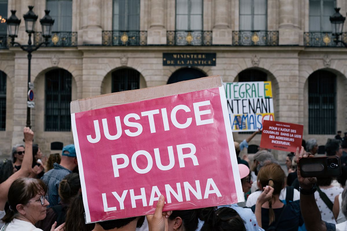 Francja wstrząśnięta po śmierci 11-latki. Nadano priorytet tysiącu spraw o pedofilię