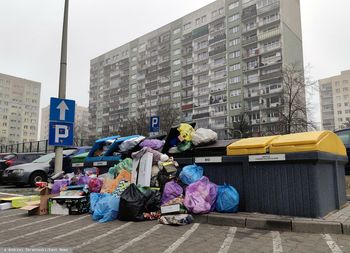 Gdzie wyrzucić styropian po telewizorze albo lodówce? Oto odpowiedź