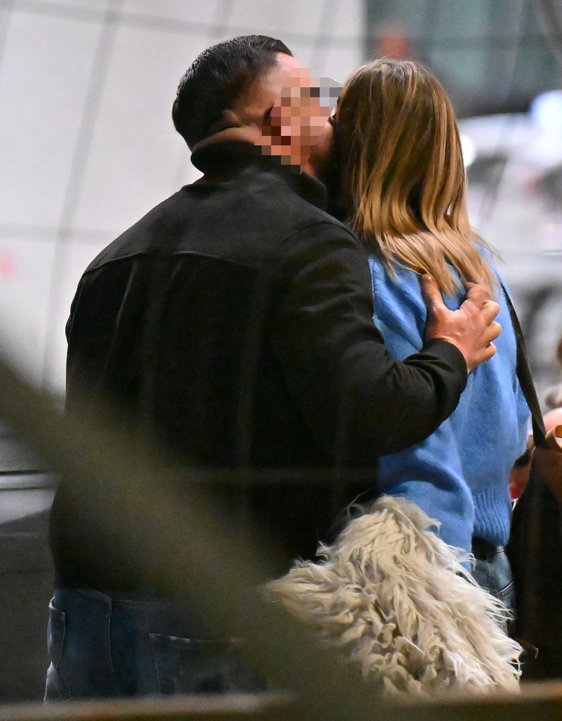 Monika Goździalska na lotnisku z nowym facetem?