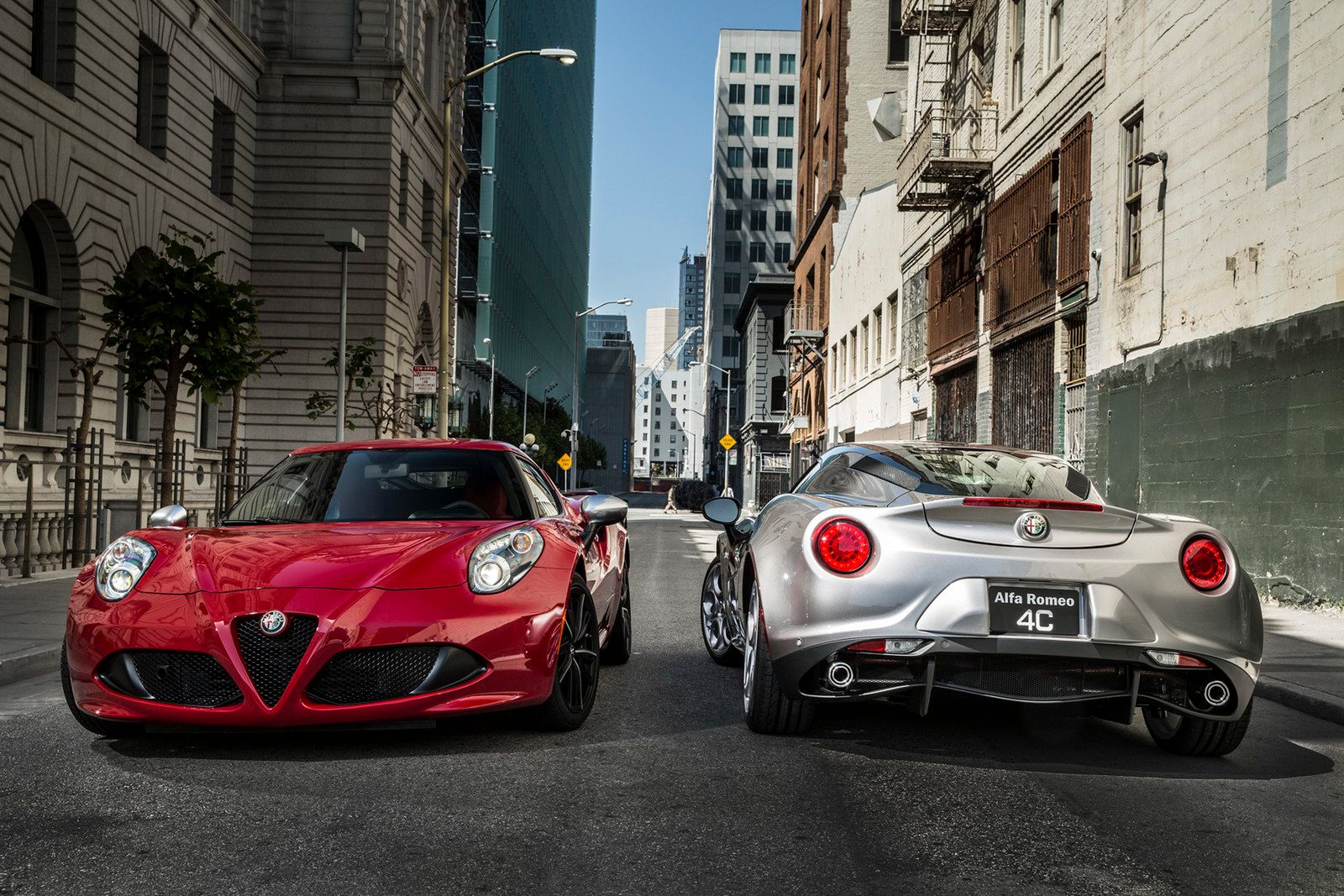 Alfa Romeo 4C w wersji na rynek amerykański w obszernej galerii zdjęć 100