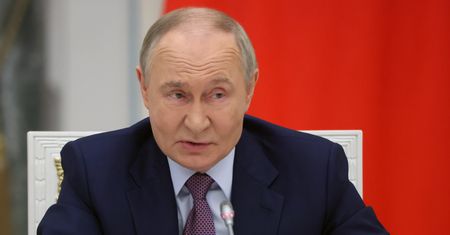 Putin ogłasza sukcesy. Ukraina dementuje jego informacje o okrążeniu