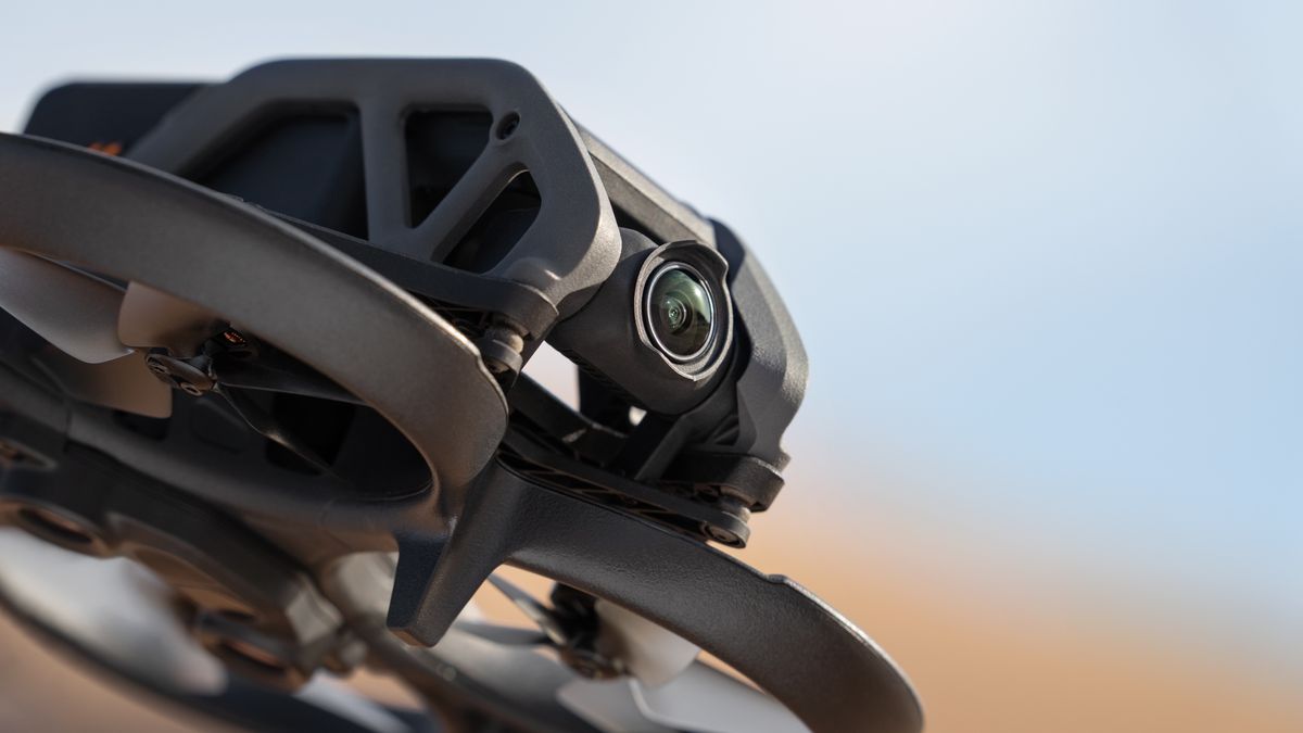 DJI Avata prezentuje się niezwykle 
 interesująco.