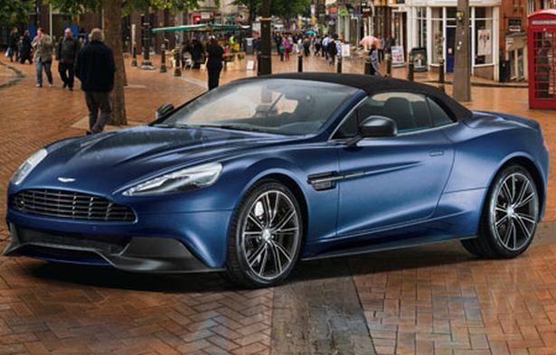 Świąteczny Aston Martin Vanquish Volante