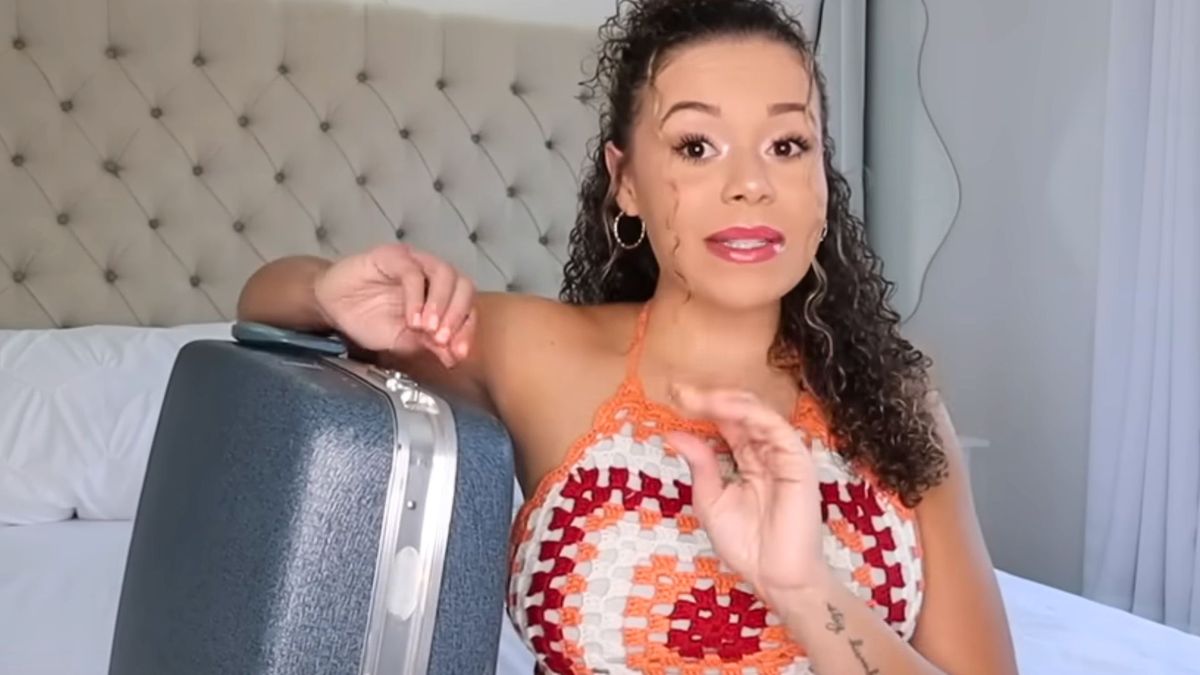 Sarai Jones kupiła zagubioną walizkę