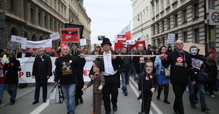 Banki pozywają frankowiczów. Boją się przedawnienia