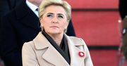 Elegancka Agata Kornhauser-Duda. Pierwsza dama wyglądała na smutną i zamyśloną
