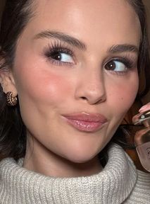 Odkrywcza kampania Seleny Gomez? "W Polsce to po prostu gazetka z Avon"