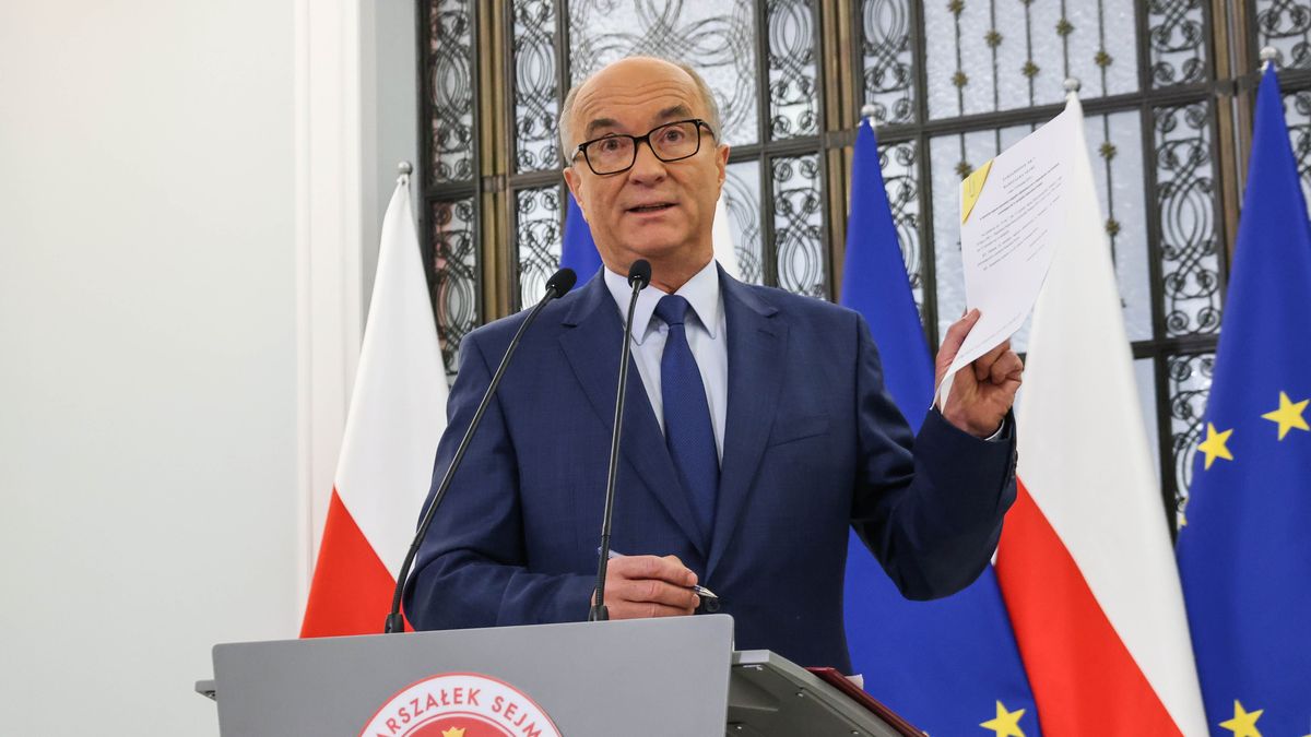 W�odzimierz Czarzasty
Warszawa, 19.11.2025. Marsza�ek Sejmu W�odzimierz Czarzasty przemawia podczas konferencji prasowej w Sejmie, 19 bm.  (aldg) PAP/Albert Zawada
Albert Zawada
10 10. X kadencja kadencji, obrady, obrady Sejmu, polityk, polityka, posiedzenie, sejm, sejmu