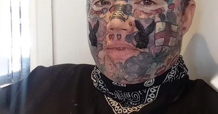 45-latki nie chcieli "nawet na sprzątaczkę". Tak wygląda bez tatuaży