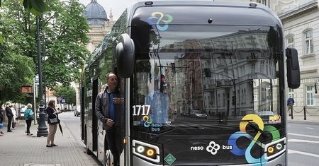 Jest Polski. Wodorowy i można go spotkać na ulicach Lublina. Rozpoczęły się testy autobusu zasilanego wodorem NesoBus.