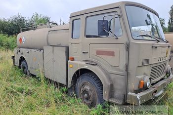Samochody od 1000 zł, drewno opałowe i kosiarki. Nowy przetarg Agencji Mienia Wojskowego w Lublinie