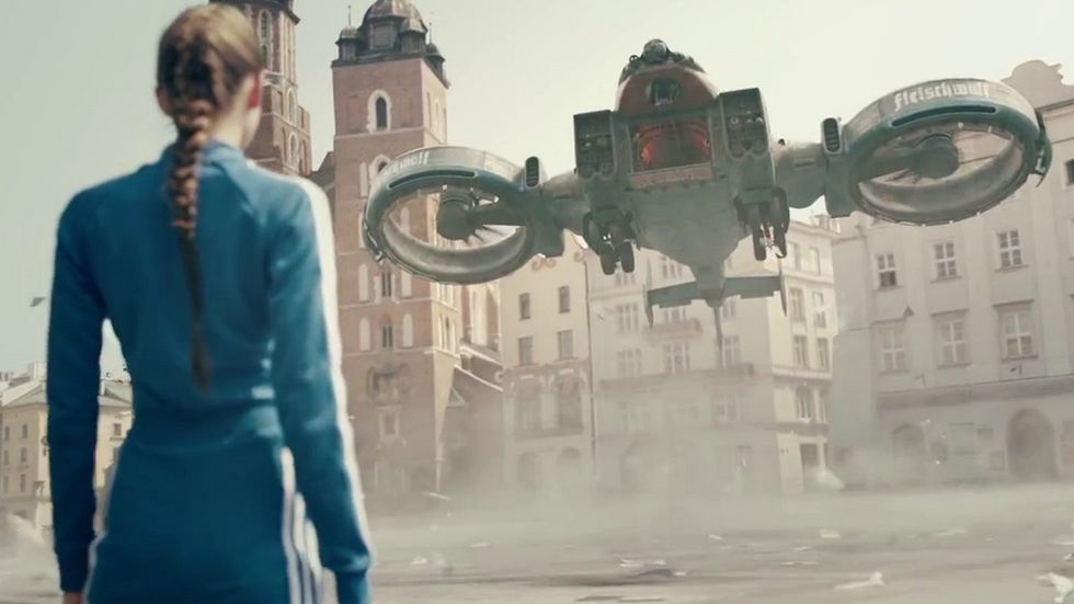 „Smok”: nowy film Tomasza Bagińskiego miażdży. Demolka, piękne dziewczyny i latające monstra 1