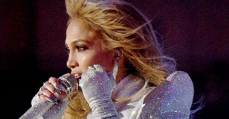 Jennifer Lopez z ukochanym na Super Bowl 2021. Spektakularna stylizacja