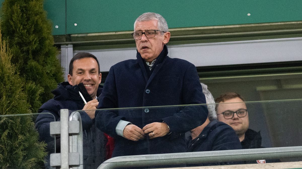 GDANSK, POLAND - FEBRUARY 10: Fernando Santos looks on prior to the Ekstraklasa match between Lechia Gdansk and Widzew Lodz at Polsat Plus Arena on February 10, 2023 in Gdansk, Poland. (Photo by Mateusz Slodkowski/DeFodi Images via Getty Images)