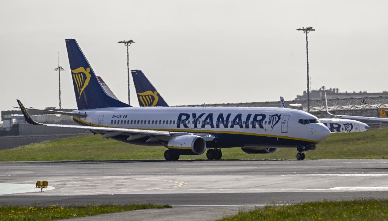 Liczyła się każda sekunda. Awaryjne lądowanie samolotu Ryanair