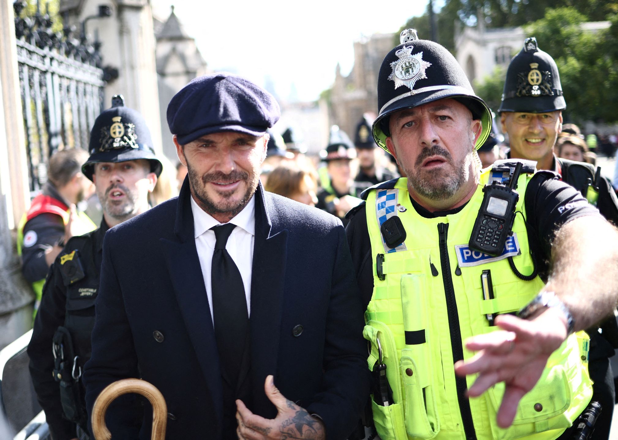 David Beckham oddaje cześć królowej Elżbiecie II