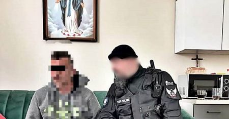 Pedofil zabarykadował się w mieszkaniu. Wydała go własna rodzina