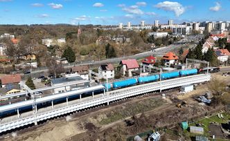 Wykoleiła się cysterna z amoniakiem. Transporty kolejowe z Polic wstrzymane