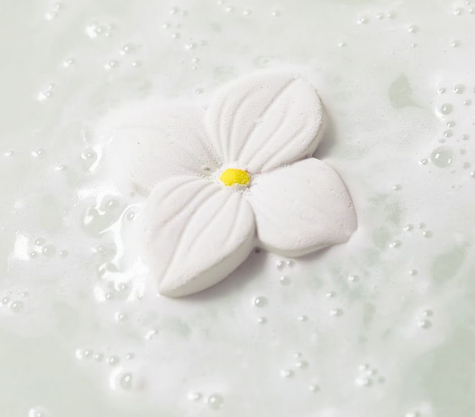 Bomba do kąpieli marki Lush 