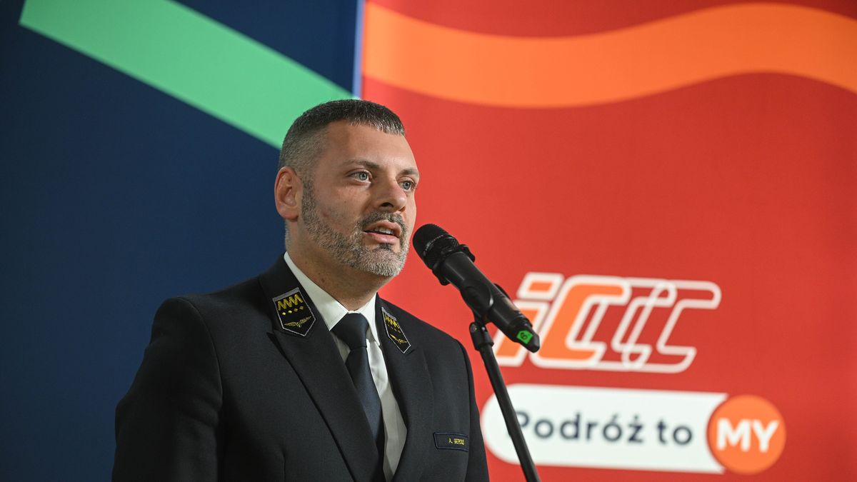 Alan Beroud
Marcin Obara
kolei, koleje, kolejowy, nowe, PKP Intercity, poci�g, poci�gi, szybkie, transport, briefing prasowy konferencja prasowa