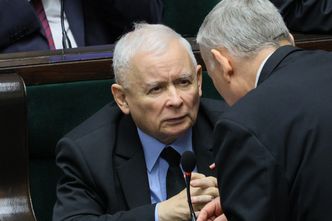 "Przeproś albo płać". Taki bat szykują na posłów