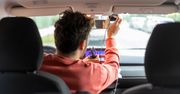 Do czego służy naklejka elektrostatyczna na szybę? Rozwiązuje powszechny problem