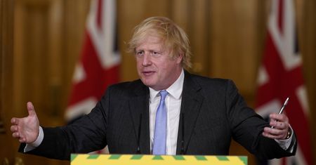 Johnson stawia na szybkie odbicie. Angielski eksperyment