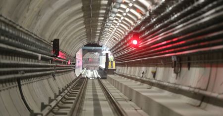 Metro Warszawskie. Jest komplet decyzji dla II linii, ale budowa opóźni się. Co poszło nie tak?
