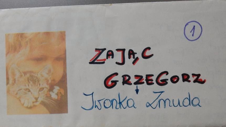 Znalazła w książce list miłosny. Uczniowie szukają jego adresata