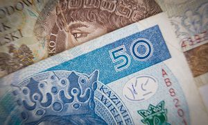 Jest ruch na złotym. "Globalny odpływ kapitału"