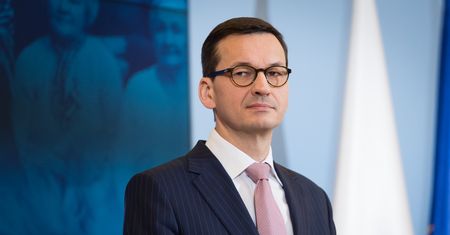 Majątki małżonków polityków powinny być jawne? Polacy mają jasne zdanie. Nowy sondaż WP