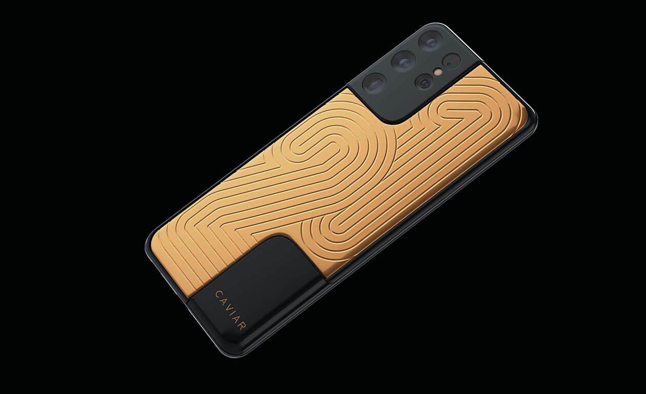 Samsung Galaxy S21 Ultra po rosyjsku. Dużo złota i cena jak za lot w kosmos 2