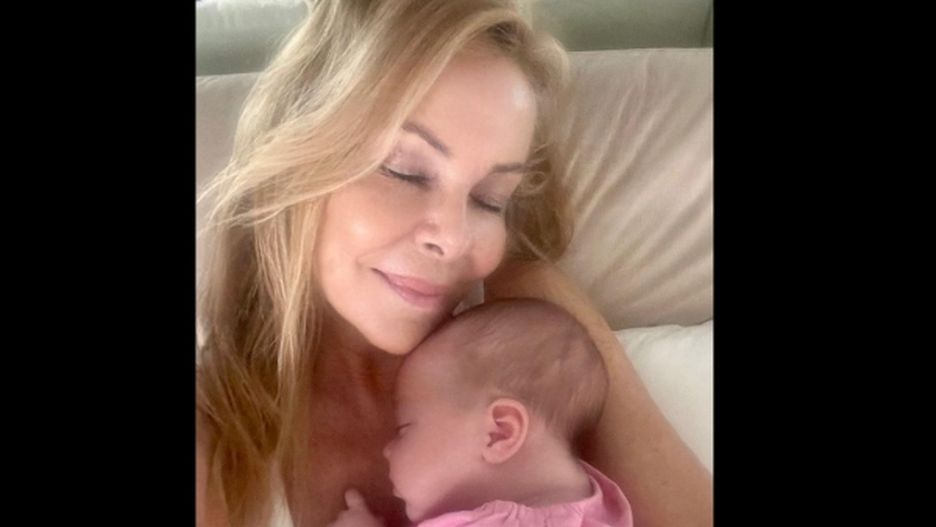 Aktorka została mamą w wieku 68 lat