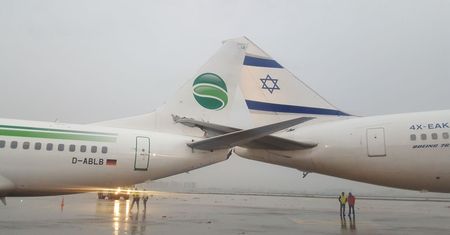 Zderzenie boeingów w Izraelu. Ewakuacja pasażerów