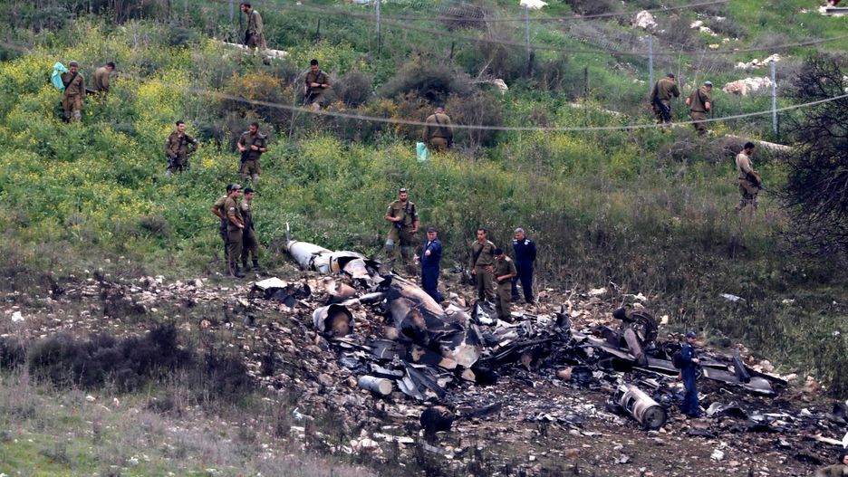 Szczątki izraelskiego F-16 zestrzelonego przez syryjską obronę przeciwlotniczą