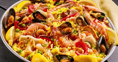Paella – przepisy na pyszne hiszpańskie danie