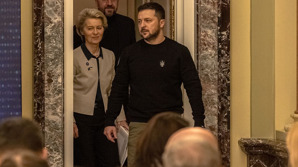 KYIV, UKRAINE - FEBRUARY 03: Ukrainian President Volodymyr Zelensky with President of the European Commission Ursula von der Leyen and President of the European Council Charles Michel arrive for the joint press conference following the 24th EU-Ukraine summit, on February 3, 2023 in Kyiv, Ukraine. The European Commission and European Council presidents were joined by 15 European commissioners for what they called a summit meeting in Kyiv, as they showed support for Ukraine in its fight against Russia, which launched a large-scale invasion of Ukraine nearly one year ago. (Photo by Roman Pilipey/Getty Images)