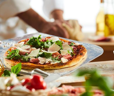 Ciasto na pizzę według Magdy Gessler. Wyjdzie lepsze niż we włoskiej restauracji