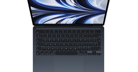 Rusza przedsprzedaż MacBooka Air z M2. Czy warto go kupić?