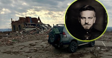Szczepan Twardoch pojechał na front. "Tej eksplozji nie zapomnę"
