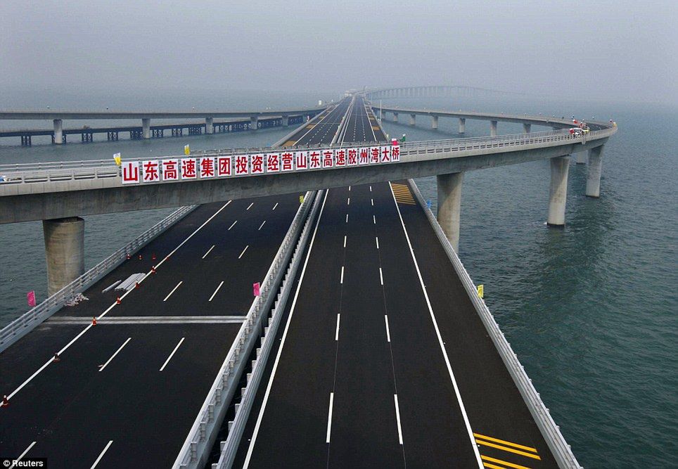 Najdłuższy most na świecie ma 165 km długości