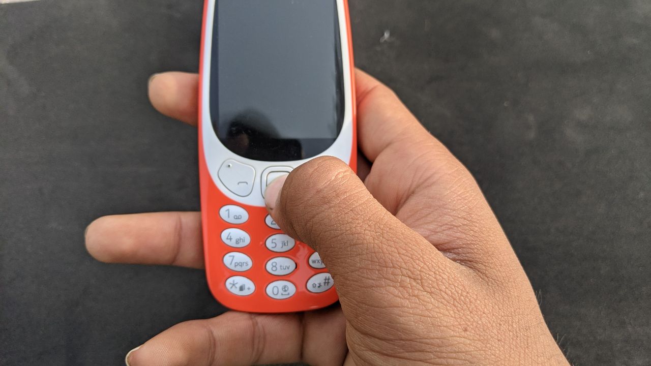 Nokia 2720