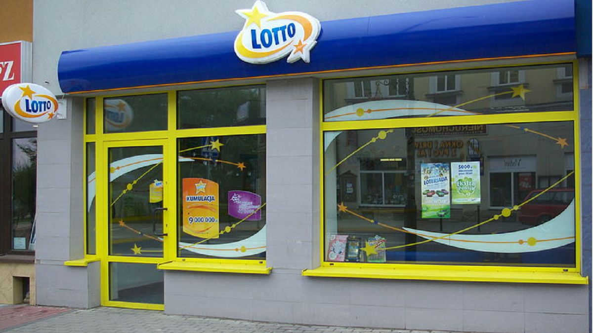 Obstawił 2 zł, wygrał 10 tysięcy w Lotto. Niezwykła wygrana w Keno