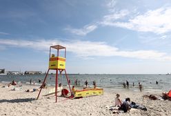 Akcja ratunkowa na plaży. Dzieci trafiły do szpitala