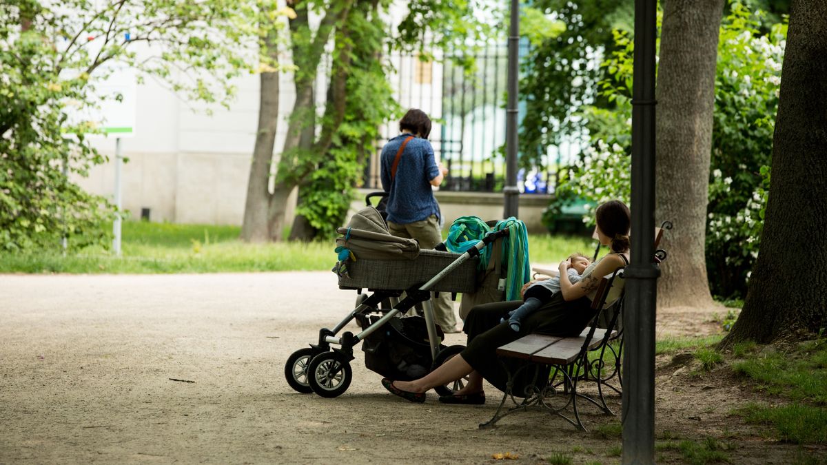Młode matki straciły na tarczy antykryzysowej